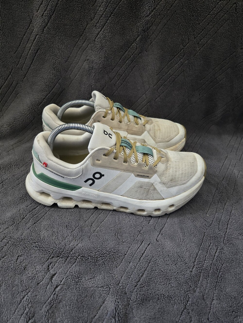On Running Cloudrunner 2 Running Shoes Womens Sz 10 Athletic Sneakers Trainers.